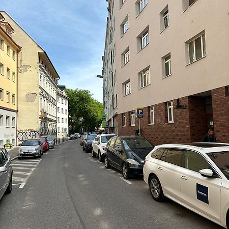 Apartment Adele - Old Town Bratislava Exteriör bild