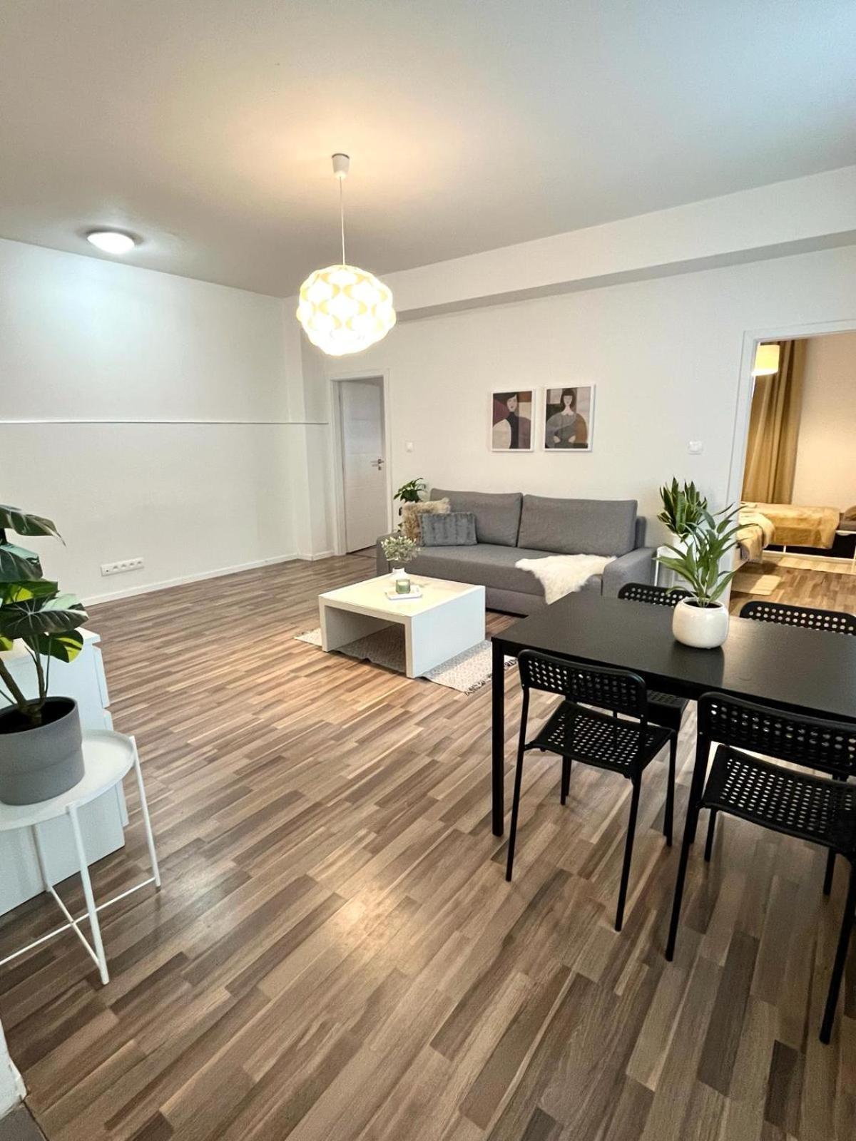 Apartment Adele - Old Town Bratislava Exteriör bild